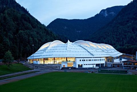 Eisschnelllaufhalle, Inzell