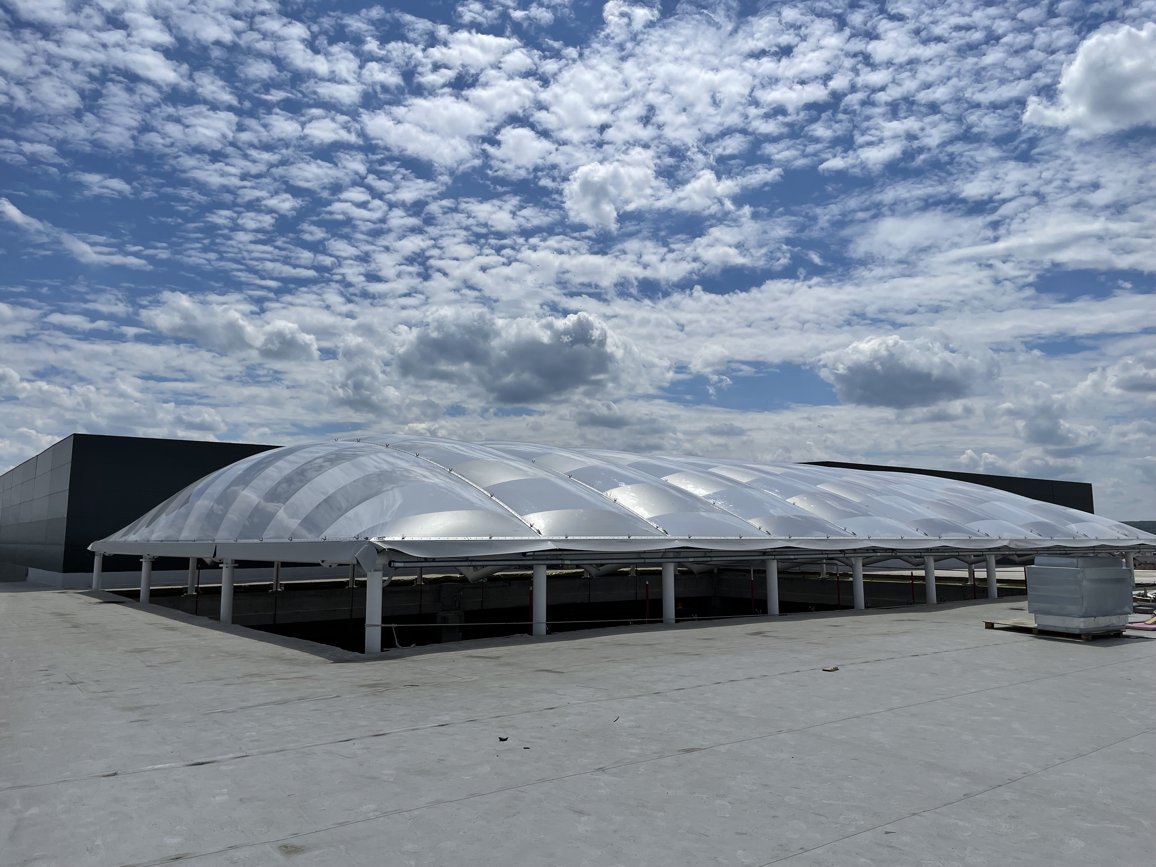 Foil cushion ETFE Luminator Craiova Temme Obermeier membrane roof translucent